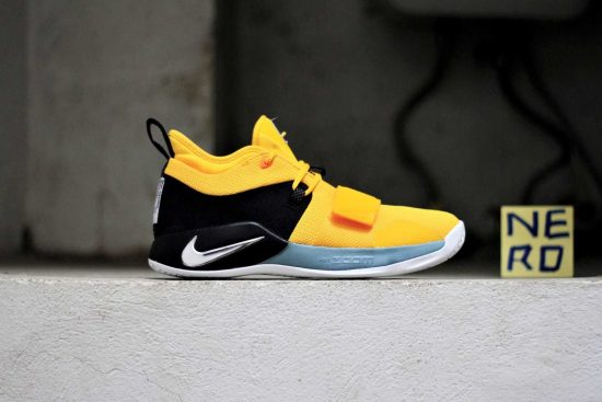 Nike PG 2.5 Amarillo BQ8452-700