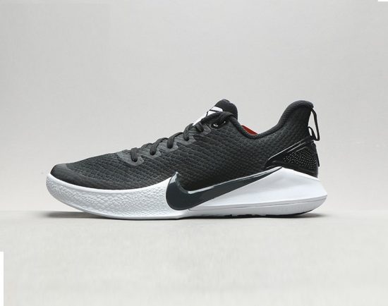giay bong ro Nike mamba focus black AO4434-001