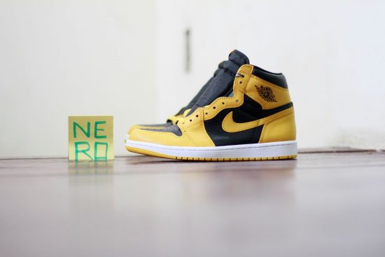 Nike-Air-Jordan-1-Pollen-555088-701