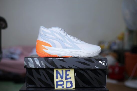 giay bong ro MB.02 Gorange 378358-02